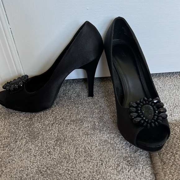 Apt 9 black heels - Picture 2 of 7